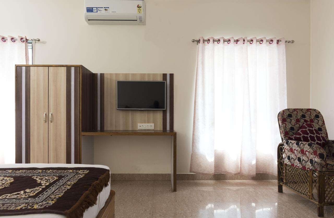 Hotel M J Residency Puri Ngoại thất bức ảnh