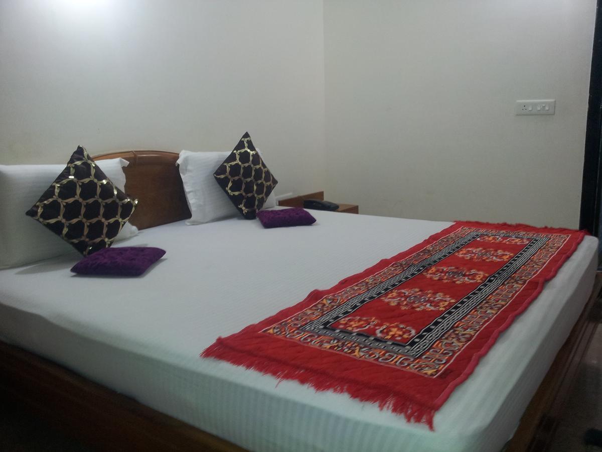 Hotel M J Residency Puri Ngoại thất bức ảnh
